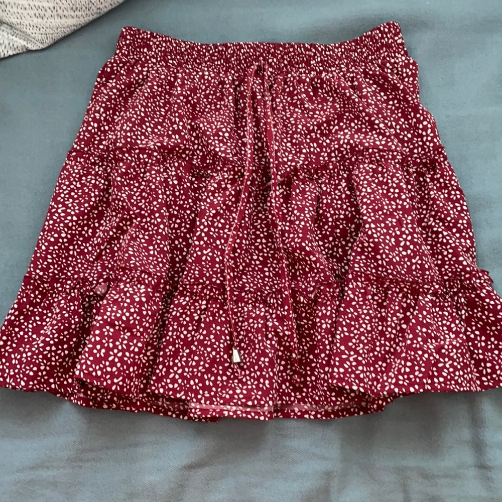 Red and white flowery skirt!